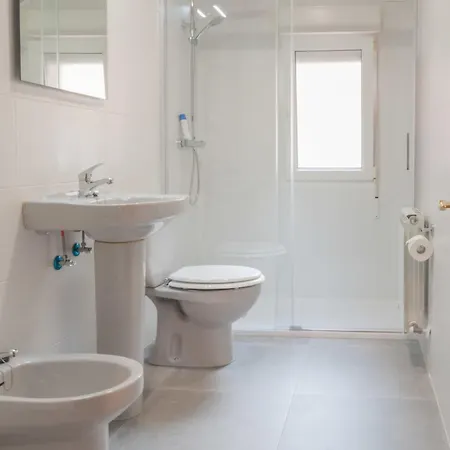 Avg Alvaro De Albornoz 19 Apartment Gijon