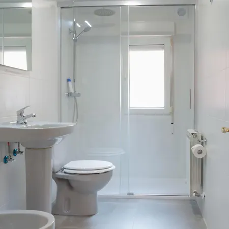 Avg Alvaro De Albornoz 19 Apartment Gijon